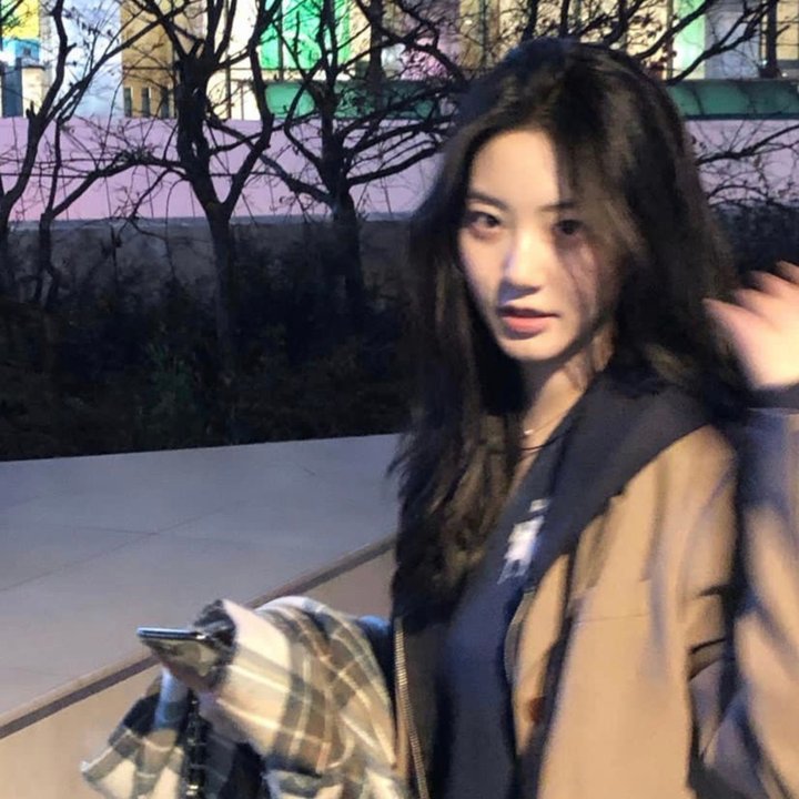 驼路神卦女